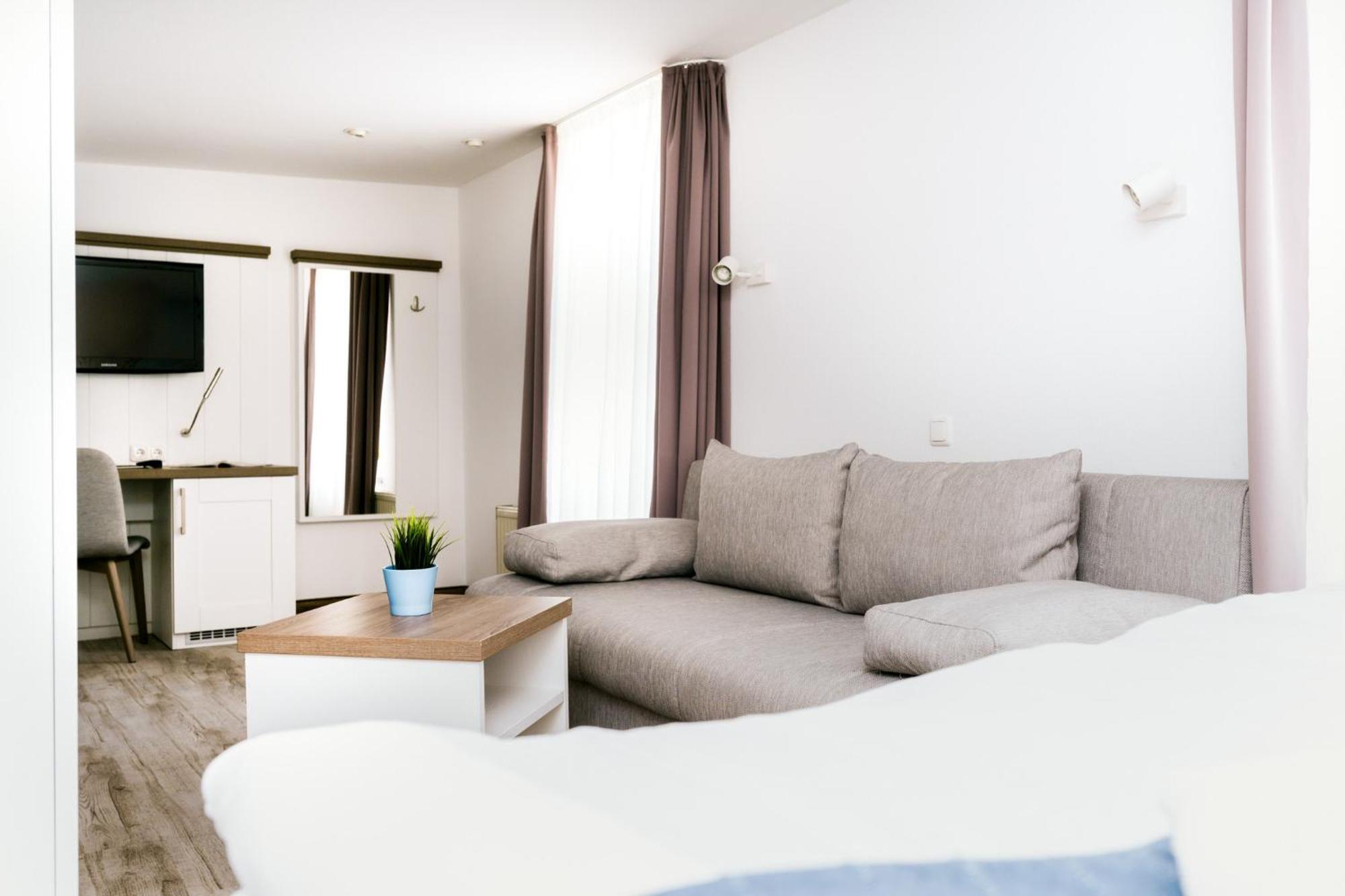 Hotel Zur Seemoewe Kirchdorf  Pokoj fotografie