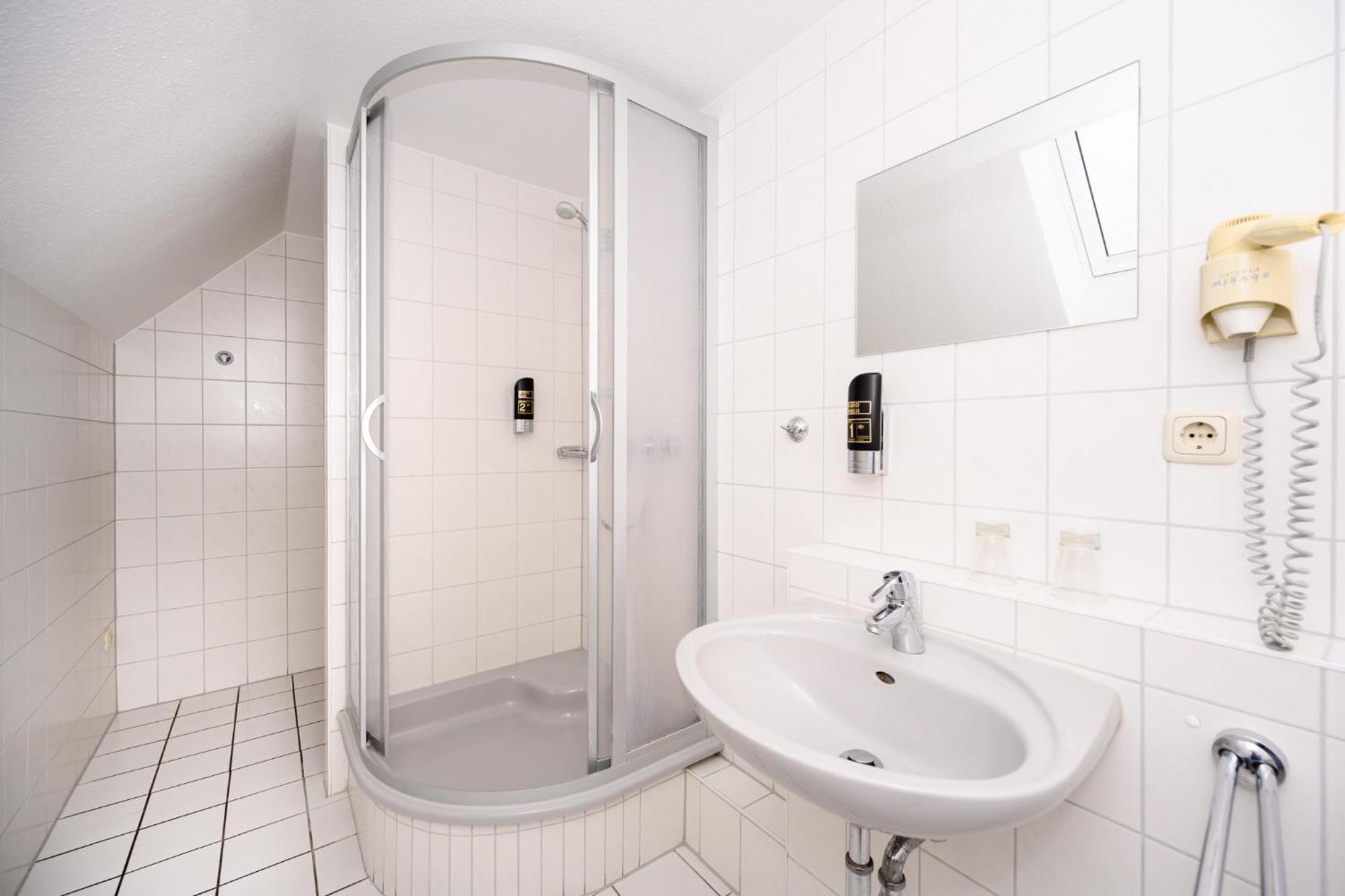 Hotel Zur Seemoewe Kirchdorf  Pokoj fotografie