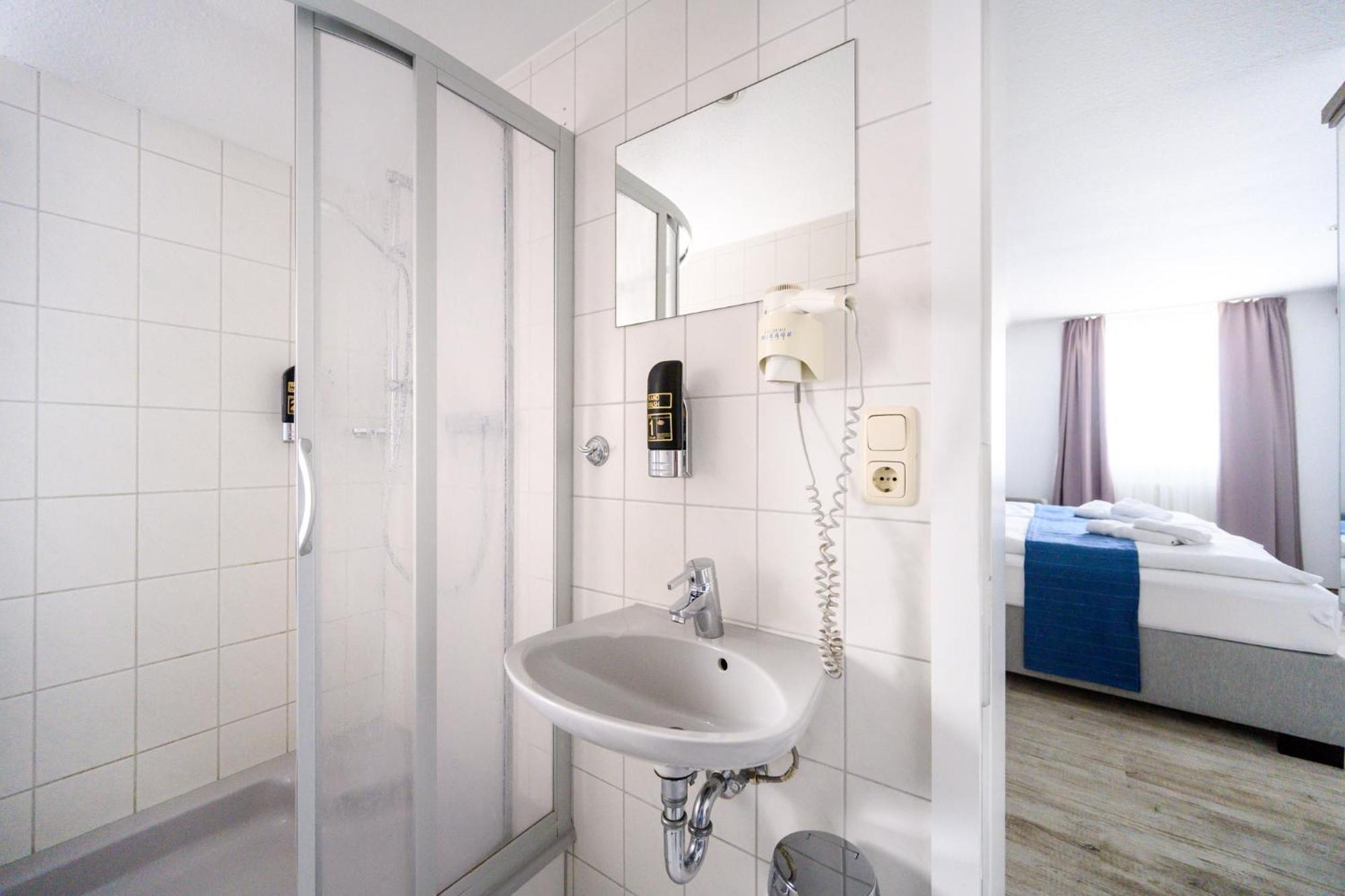 Hotel Zur Seemoewe Kirchdorf  Pokoj fotografie