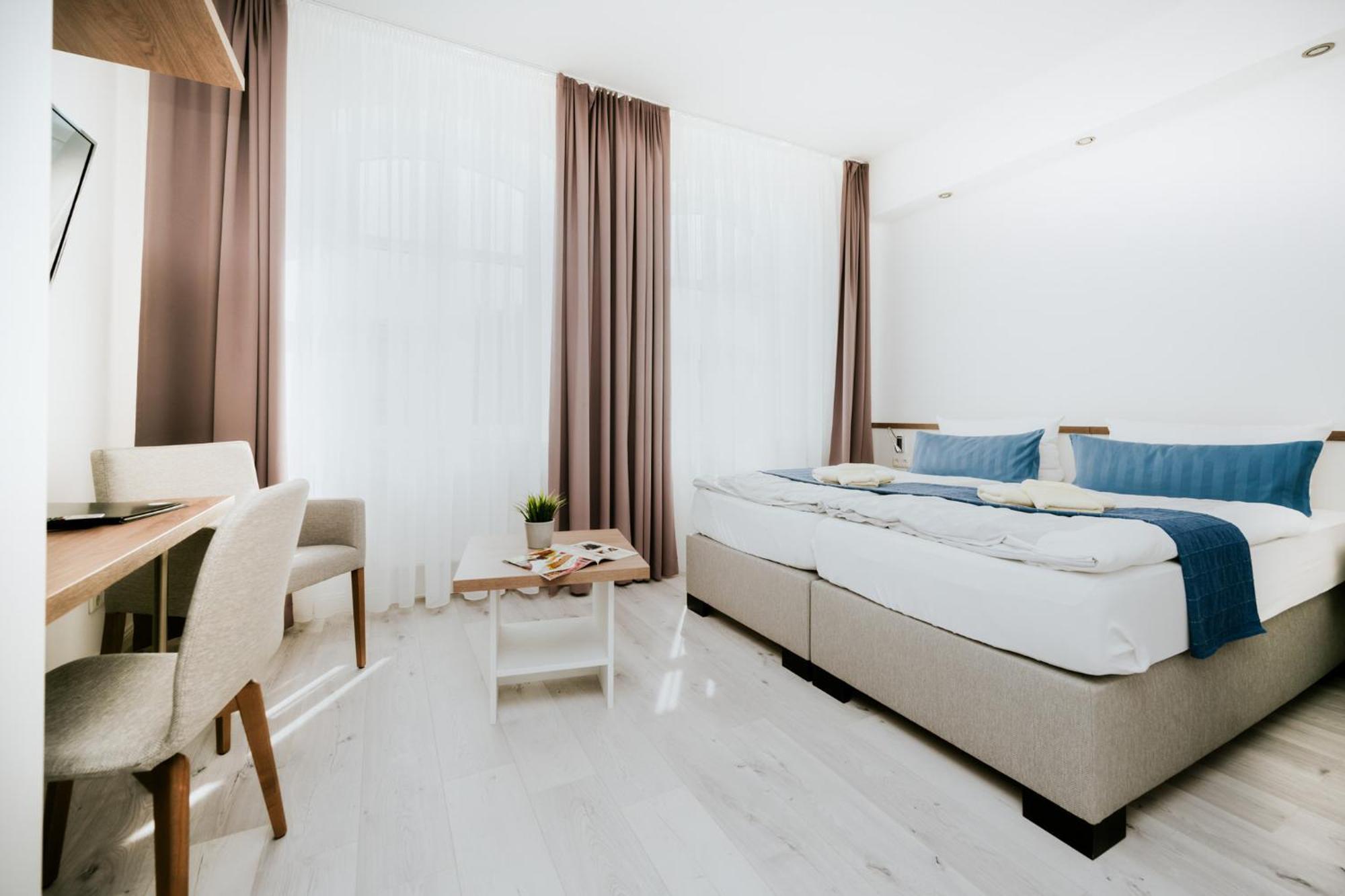 Hotel Zur Seemoewe Kirchdorf  Pokoj fotografie