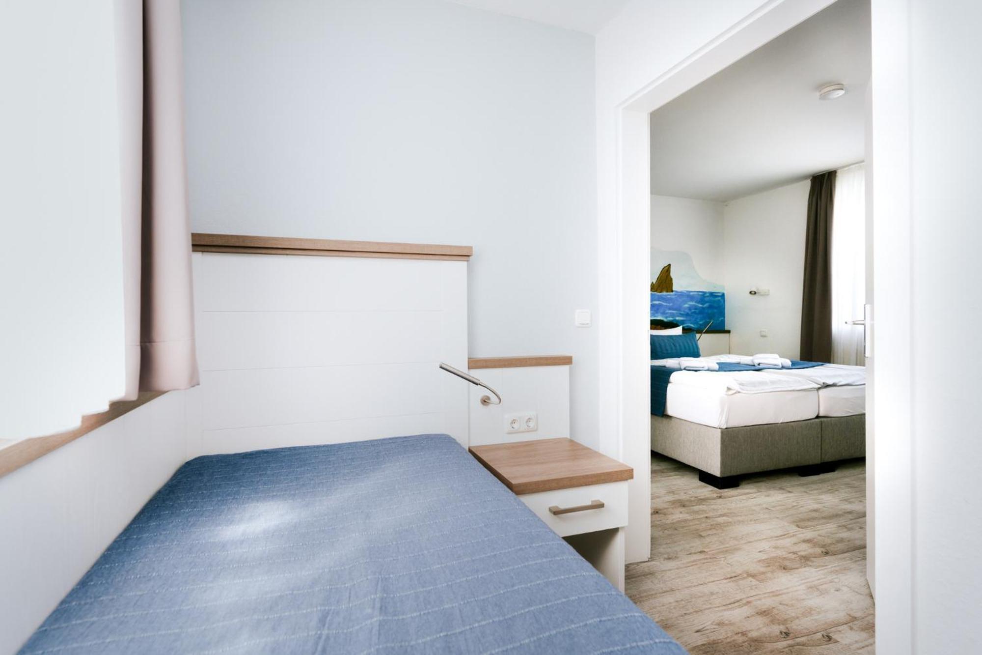 Hotel Zur Seemoewe Kirchdorf  Pokoj fotografie